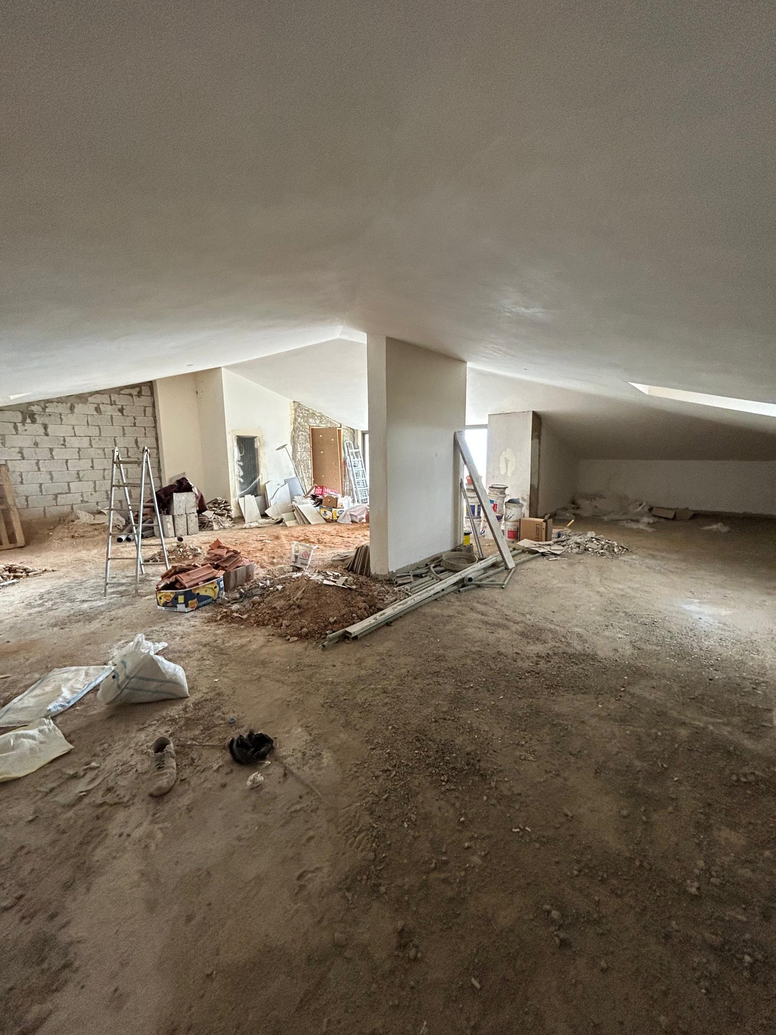 WhatsApp Image 2025-09-08 at 15.40.01_f0ee295e